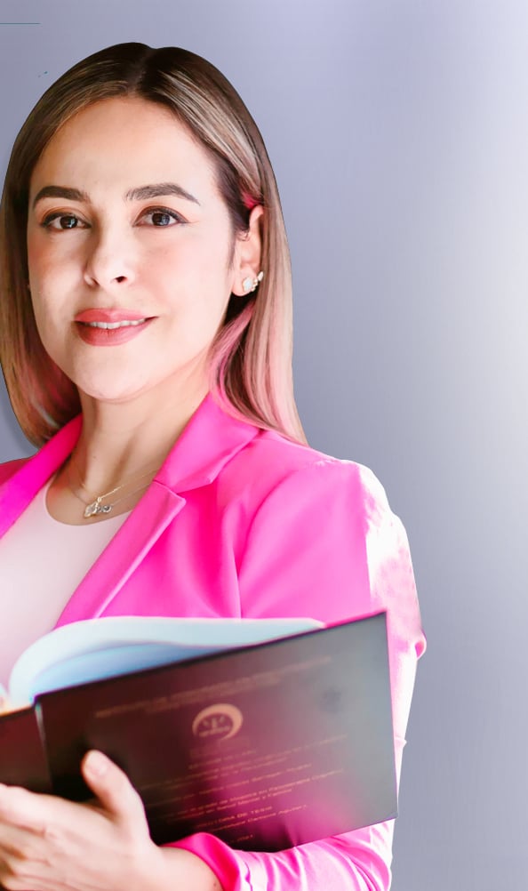 Martha Barragán leyendo